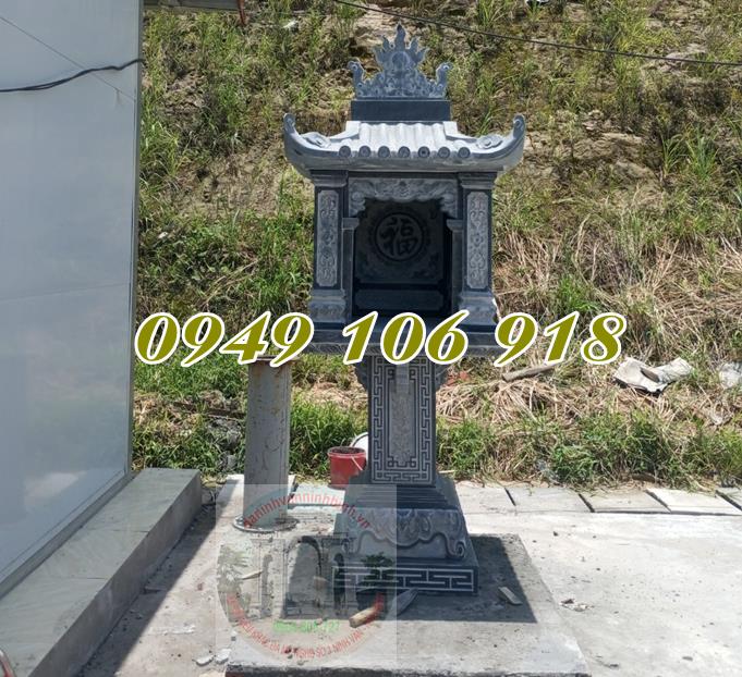 Mẫu cây hương thờ Chúa Thượng Ngàn cho người sống và làm việc ở vùng núi Mẫu cây hương thờ Chúa Thượng Ngàn cho người sống và làm việc ở vùng núi