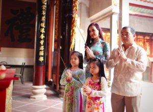 Văn khấn thi tốt nghiệp THPT cách sắm lễ tại nhà và Đình Chùa Văn khấn thi tốt nghiệp THPT cách sắm lễ tại nhà và Đình Chùa